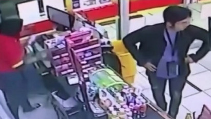 Seorang Pria Curi Pelumas Organ Intim di Toko Ritel Kota Batu, Aksinya Terekam CCTV
