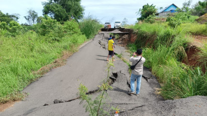 Banjir, Tanah Longsor dan Jalan Amblas Landa 4 Kabupaten Di Bengkulu