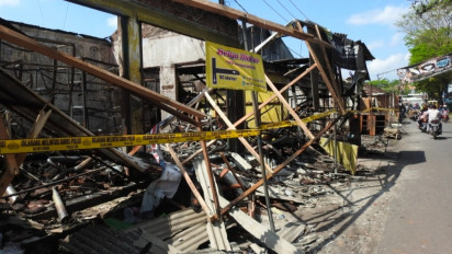 Labfor Polda Jatim akan Olah TKP, Cari Penyebab Pasar Loak Lumajang Terbakar