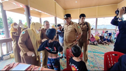 Bupati Madina Tinjau Penanganan Penyakit Gatal-gatal Mirip Cacar Monyet
