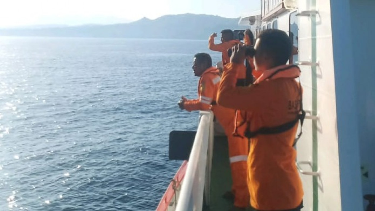 Patah Kemudi Perahu, 6 Nelayan NTT Hilang di Perairan Naikliu
            - galeri foto