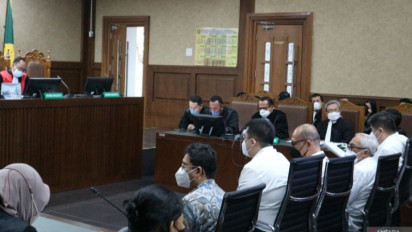 Sidang Dakwaan Korupsi Persetujuan Ekspor CPO, JPU Ungkap Peran Eks Mendag M. Lutfi