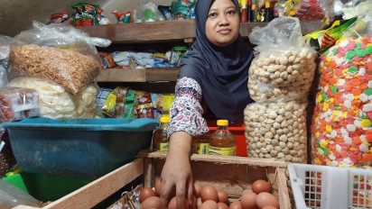 Harga Telur Ayam di Pasar Kliwon Temanggung Turun Menjadi Rp.28.500 Per Kilogram