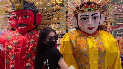 Makin Melokal, Soodam Secret Number Unggah Foto dengan Ondel-Ondel