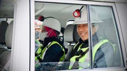 Presiden Jokowi Lihat Sejarah Pertambangan Freeport Indonesia di Grasberg Papua