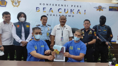Pecandu Berat, Dua Warga Malaysia Bawa Narkoba Ditangkap Petugas Bea Cukai 