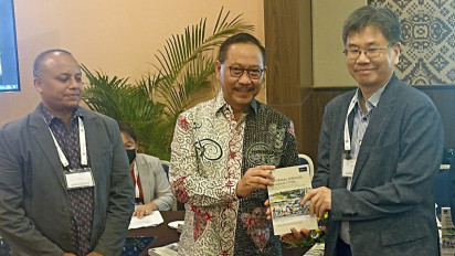 Launching Buku "Informal Services in Asian Cities", Ir Bambang Susantono Berharap Jadi Acuan Knowledge Sharing