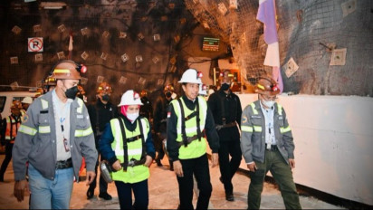 Jokowi dan Ibu Iriana Kagum, Ada Masjid dan Gereja di Pertambangan Bawah Tanah Freeport Indonesia