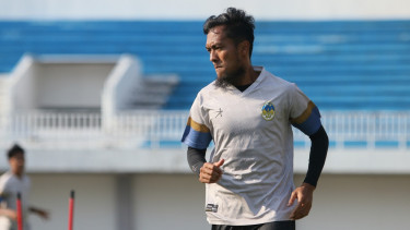 Perkuat Lini Belakang, PSIM Yogyakarta Perkenalkan Pemain Anyar Roni Rosadi