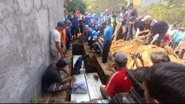 Tiga Korban Kebakaran di Sleman Dimakamkan Dalam Satu Liang