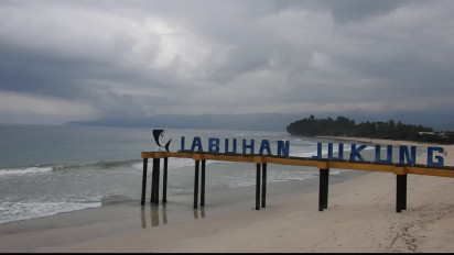 Pesona Krui, Ibu Kota Kabupaten Pesisir Barat Lampung, Kaya akan Potensi Wisata Bahari