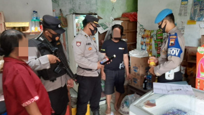 Razia Pekat, Polres Kudus Amankan Puluhan Liter Miras Oplosan
