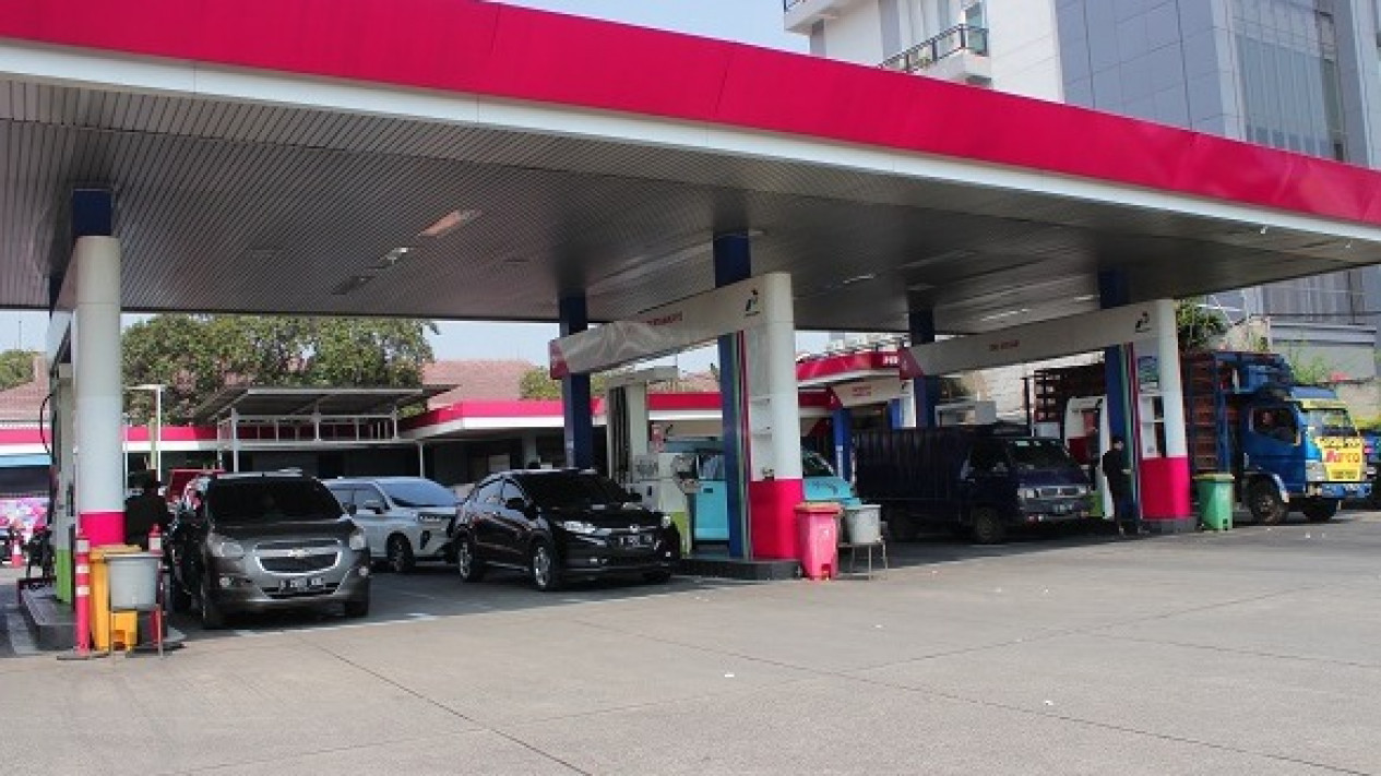 Harga BBM yang Baru Berlaku 1 Jam Setelah Pengumuman
            - galeri foto