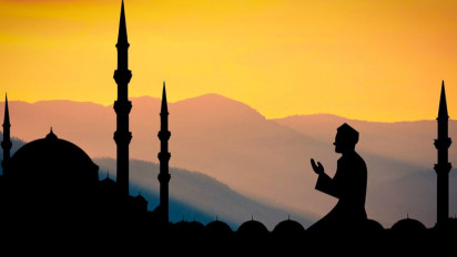 Bacaan Do'a Qunut Dibaca Usai Sholat Subuh, Teks Arab dan Latin, Serta Terjemahan