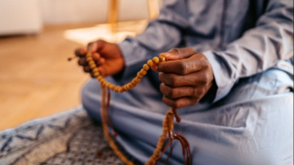 Ini Amalan yang Wajib Dibaca Setalah Salat, Dapat Menambah Pahala Hingga Melindungi Manusia dari Godaan Setan