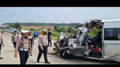 Tujuh Orang Tewas dalam Kecelakaan Maut di Tol Semarang-Batang