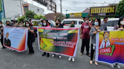 Tuding Oknum Anggota DPRD Raup Rp56 Miliar dari Investasi Bodong, Warga Siantar Ramai-ramai Gelar Aksi di Polres