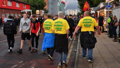 Keluarga Glazer Siap Menjual Manchester United Seharga Rp64,2 Triliun