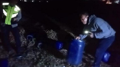 Harga BBM Naik, Tengkulak Timbun Puluhan Jeriken Berisi BBM Subsidi di Persawahan