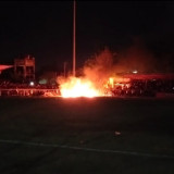 Laga Persiraja Banda Aceh Kontra PSMS Medan Gagal Akibat Lampu Padam, Penonton Bakar Sejumlah Fasilitas Stadion