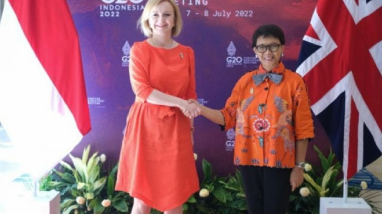 Elizabeth Truss Terpilih Menjadi Perdana Menteri Inggris Baru
            - galeri foto
