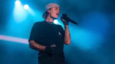 Justin Bieber saat tampil di panggung