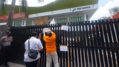 Buruh di Yogyakarta Gelar Aksi Tolak Kenaikan Harga BBM