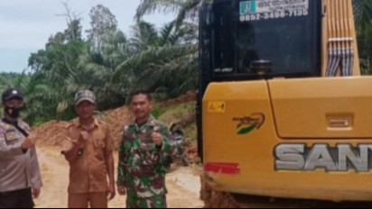 Longsor yang Timbun Jalan Menuju Tiga Desa di Kecamatan Pangale Kabupaten Mamuju Tengah Sulbar Berhasil Dibuka