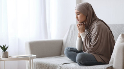 Sedang Bersedih? Coba Amalkan 4 Cara yang Dilakukan Rasulullah SAW dalam Mengatasi Kesedihan Berikut