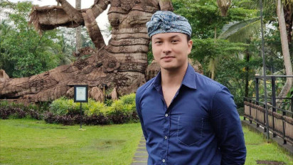 Jarang Menggandeng Wanita, Ternyata Begini Cara Nicholas Saputra Kalau Ditanya Pacar