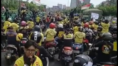 Protes Kenaikan BBM, Ribuan Driver Ojol di Makassar Berunjuk Rasa