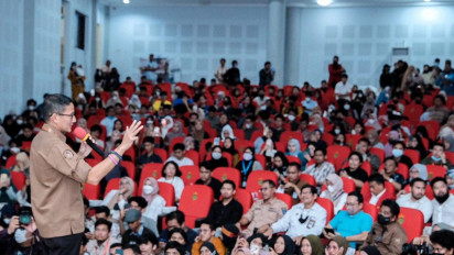 Mahasiswanya Demo Tolak Kenaikan BBM, Menparekraf Justru Memasuki Kampus Unhas