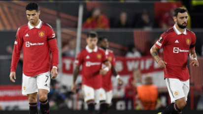 Kematian Elizabeth II dan Kekalahan di Liga Europa, Duka Ganda Manchester United