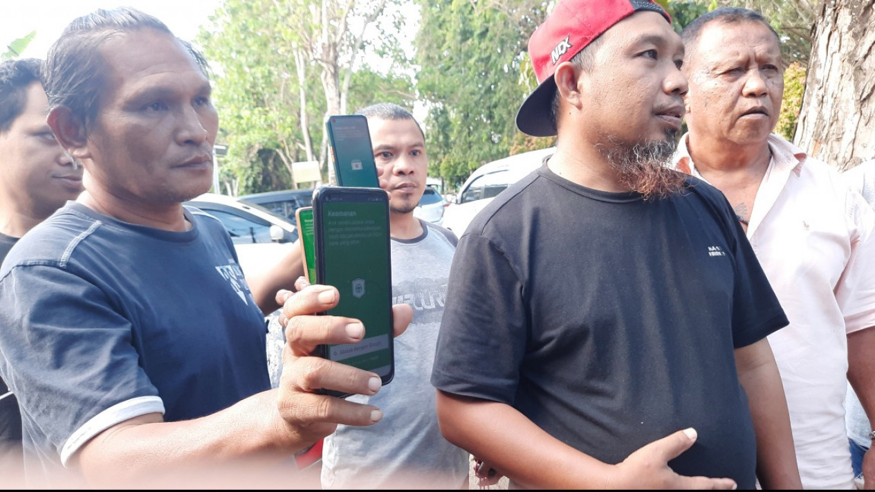 Tuntut Kenaikan Tarif, Driver Grab Car di Gorontalo Ramai-ramai Mogok Beroperasi
            - galeri foto