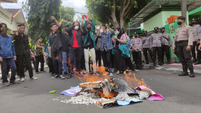 Puluhan Mahasiswa UNU Blitar Demo Kampus, Tuntut Transparansi Keuangan
