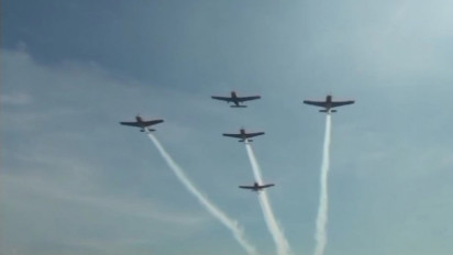 "Pesawatnya Tiba-tiba Oleng, Suara Mesin Kasar Tapi Ga Ada Ledakan" Kesaksian Warga Soal Jatuhnya Pesawat Latih Bonanza TNI AL