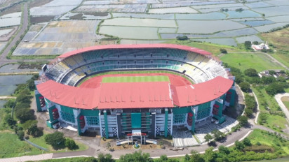 Atasi Bau Sampah di Stadion GBT Jelang Kualifikasi Piala AFC, Angkutan Sampah di TPA Dilakukan Malam Hari