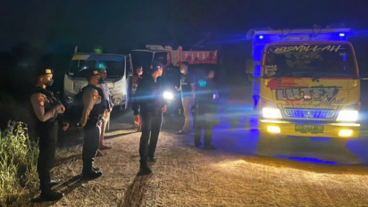 Polisi Gerebek Tambang Galian C Ilegal di Desa Metatu, Gresik, 4 Orang Diamankan