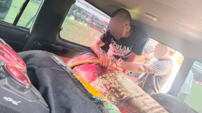 Nekat Timbun Solar Ratusan Liter, Dua Pria Terangkap Basah Polisi