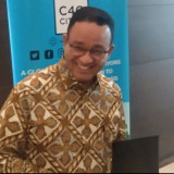 Viral Pengendara Motor Tergelincir saat Melintas Kawasan Kota Tua, Anies: Mereka Melanggar, Itu Jalur Pejalan Kaki