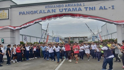 Ribuan Masyarakat Ikuti Fun Run di Lantamal I Belawan, Ternyata untuk Meriahkan HUT TNI AL Ke-77