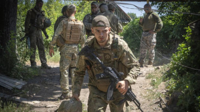 Ukraina Melakukan Serangan Balasan, Tentara Rusia Mundur