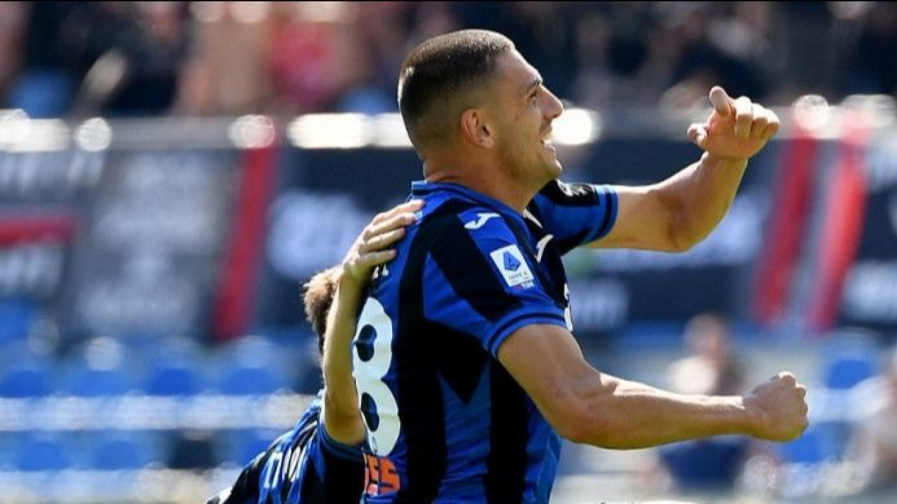 Hasil Serie A: Atalanta Gagal ke Puncak Klasemen Usai Ditahan Imbang Cremonese, Udinese Bungkam Sassuolo
            - galeri foto