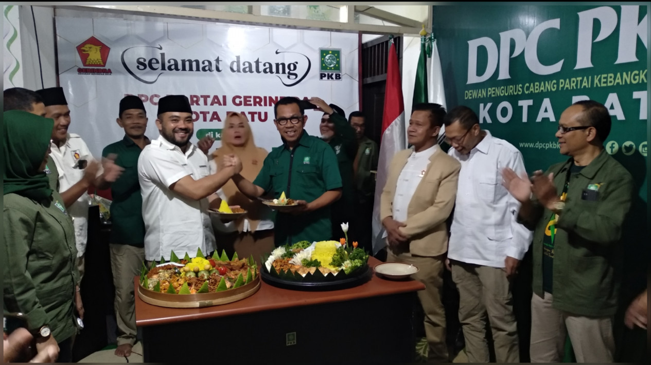 Menuju Pilpres dan Pilkada 2024, Hubungan PKB dengan Gerindra di Kota Batu Semakin Mesra
            - galeri foto