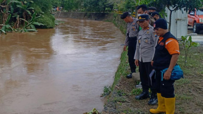 Upaya Antisipasi Banjir Susulan, Polres Malang dan Pihak Terkait Dirikan Dapur Umum
