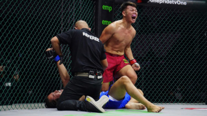 Murid Suwardi Hentikan Lawan dengan Kuncian Maut di One Pride