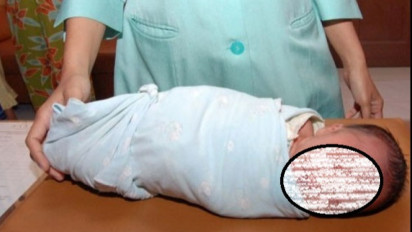 Tragis! Terbungkus Handuk di Dalam Tas Jinjing, Bayi Perempuan di Temukan Tukang Nasi Goreng di Ancol Jakarta