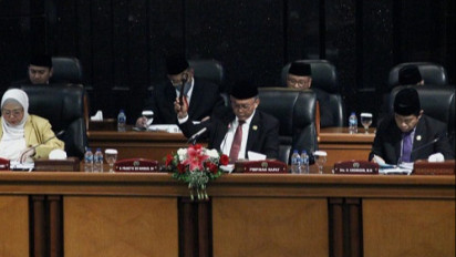 Tok! DPRD DKI Jakarta Resmi Umumkan Usulan Pemberhentian Gubernur dan Wakil Gubernur DKI Jakarta