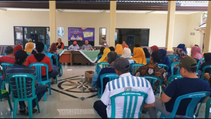 Akibatkan Kerusakan Jalan Hingga Rumah, Aktivitas Galian C di Wringinanom Gresik Diprotes Warga
