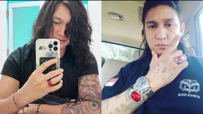 Pamer Rambut Gondrong, Penampilan Anji Disebut Mirip Pengacara Dukun ‘Firdaus Oiwobo’?